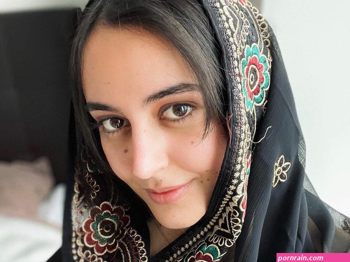 hijab hot doggy nude
