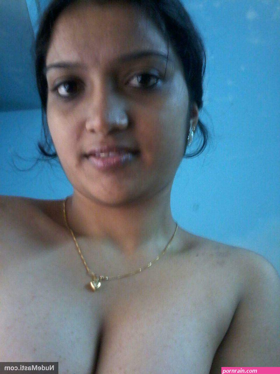 kerala girls boobs nude