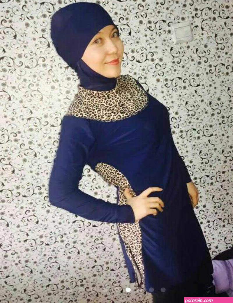 hajabi bra nippls photos