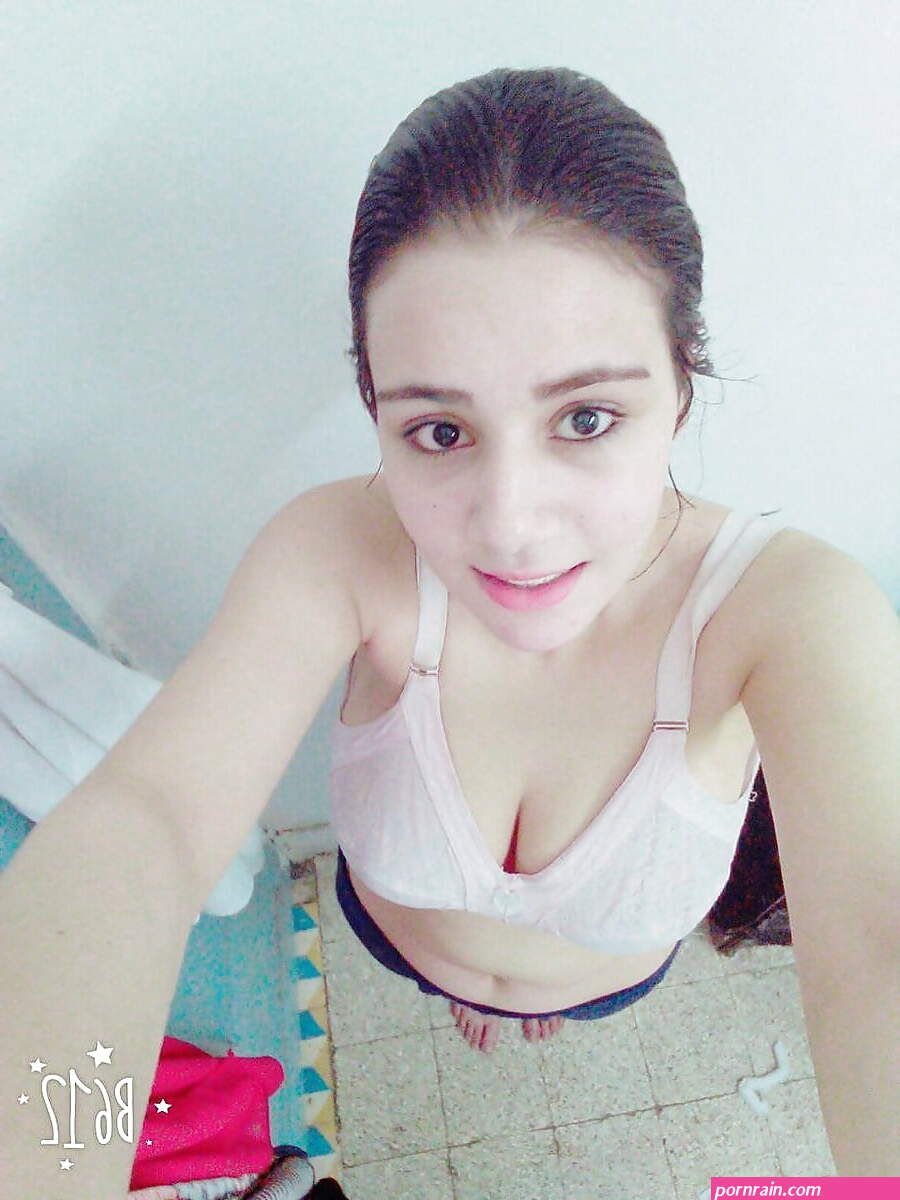 hajabi bra nippls photos
