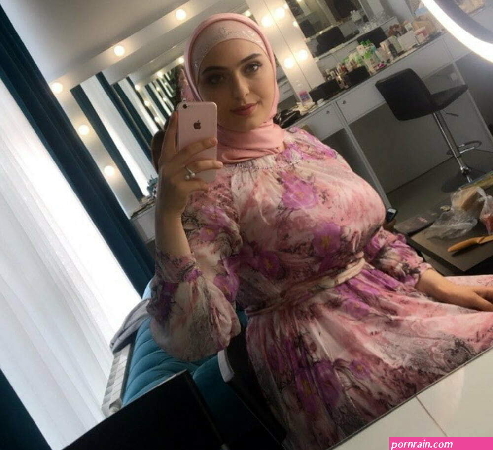 hijabi tits porn