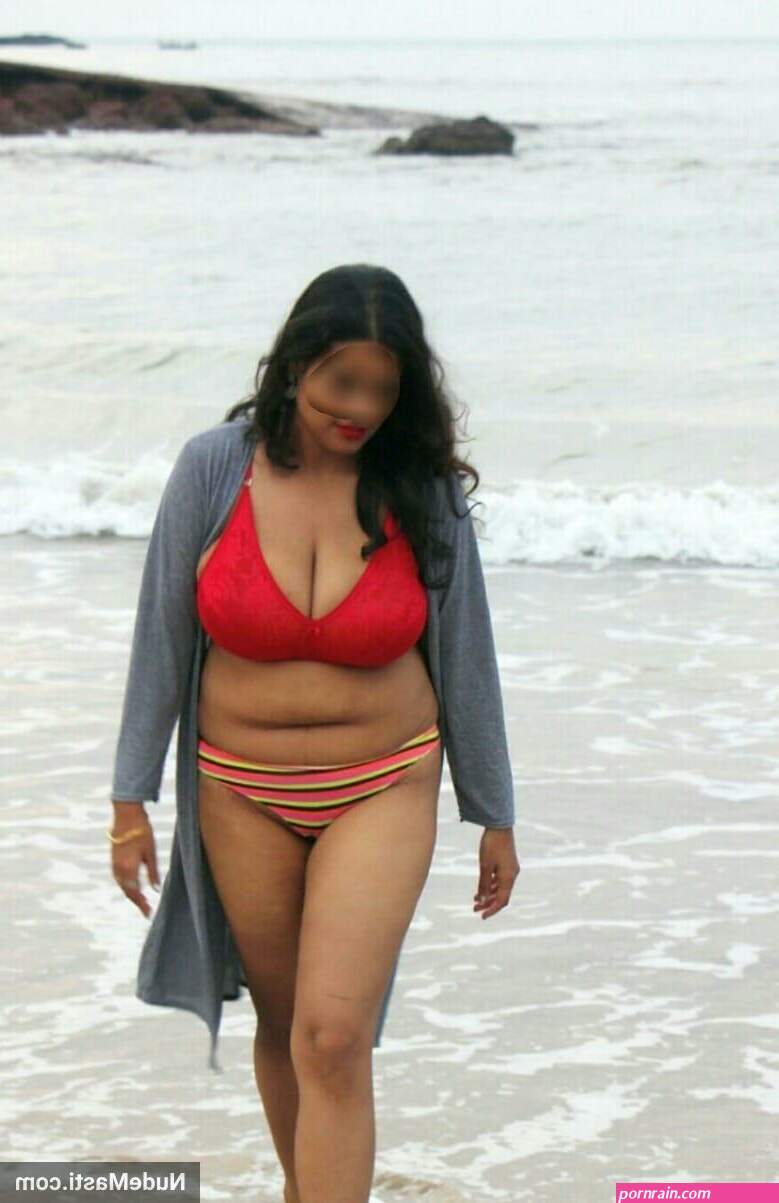 beauty aunty hot naked