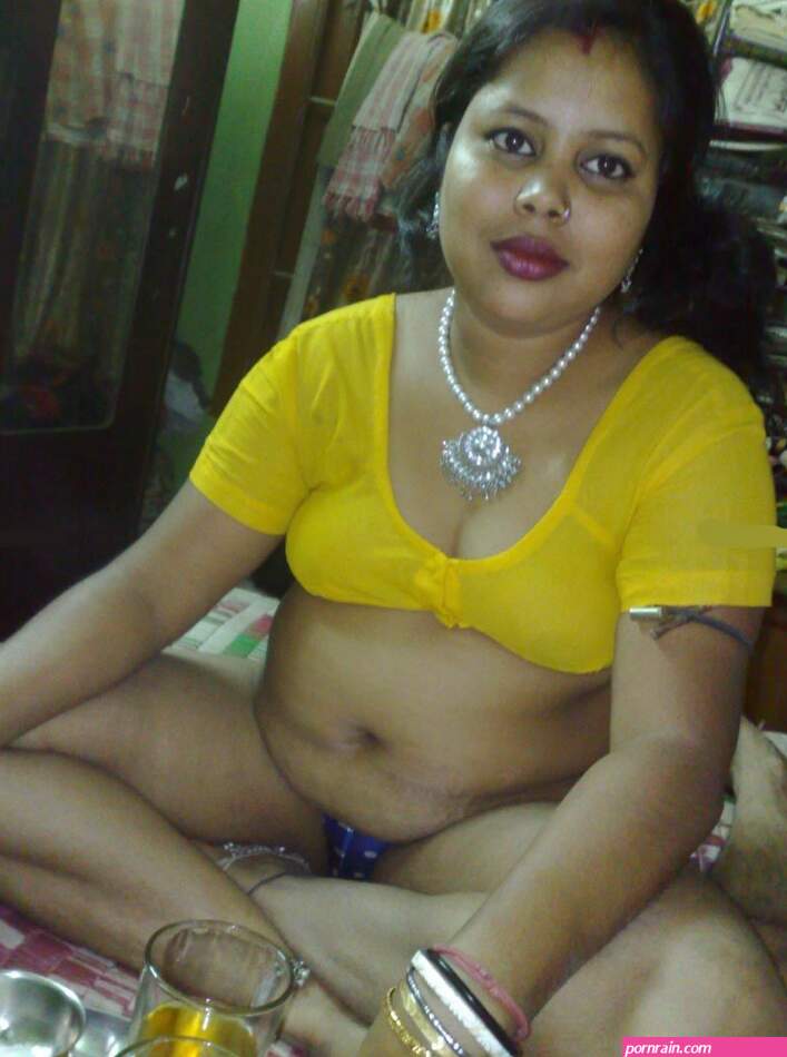 nude indian aunty photo