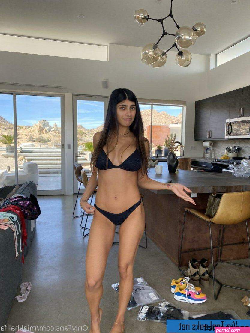 try on bra leaked