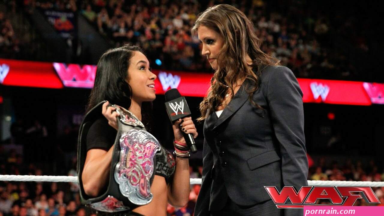 sex kiss aj lee