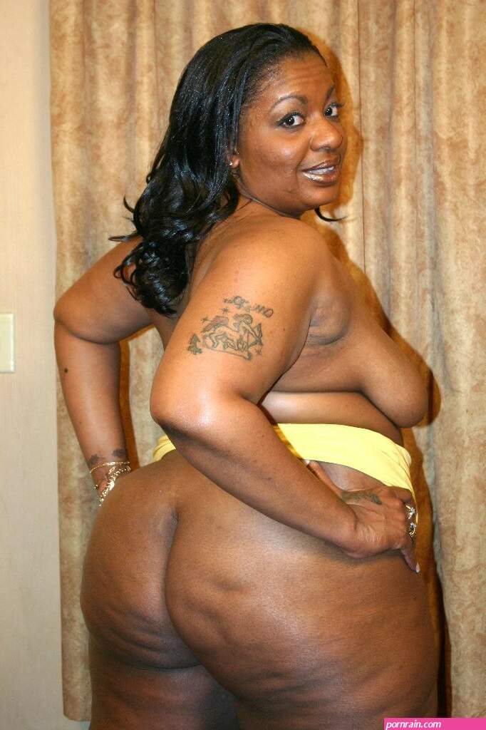 chubby hairy naked black photo