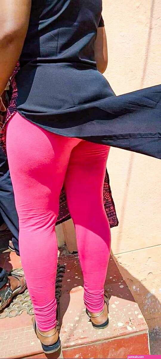 indian desi girlfriends nude leggings