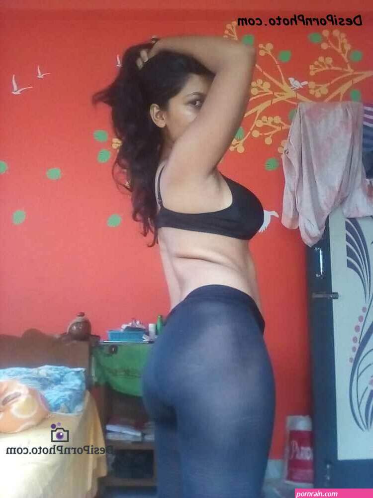 indian desi girlfriends nude leggings