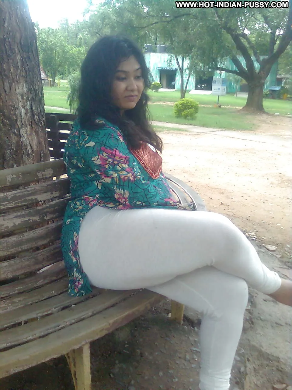 indian desi girlfriends nude leggings