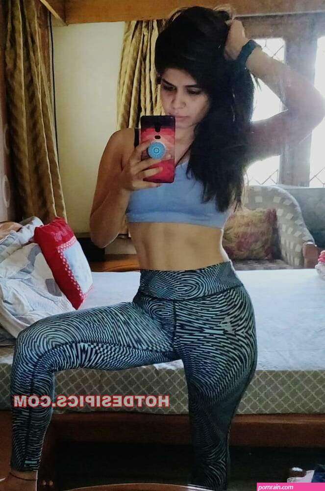 indian desi girlfriends nude leggings