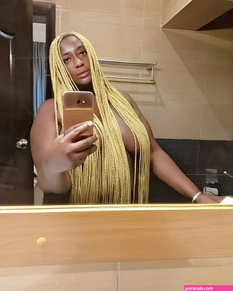 nollyhood nude pic
