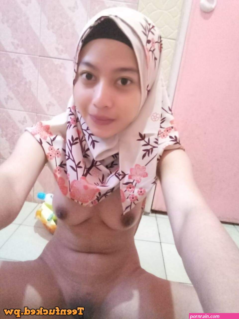 koleksi foto memek hijab