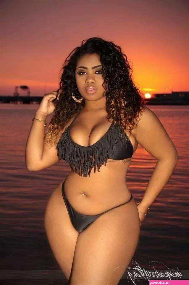 curvy nude african girls