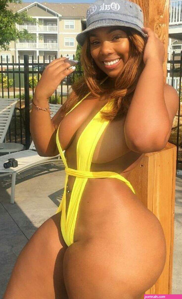 curvy nude african girls