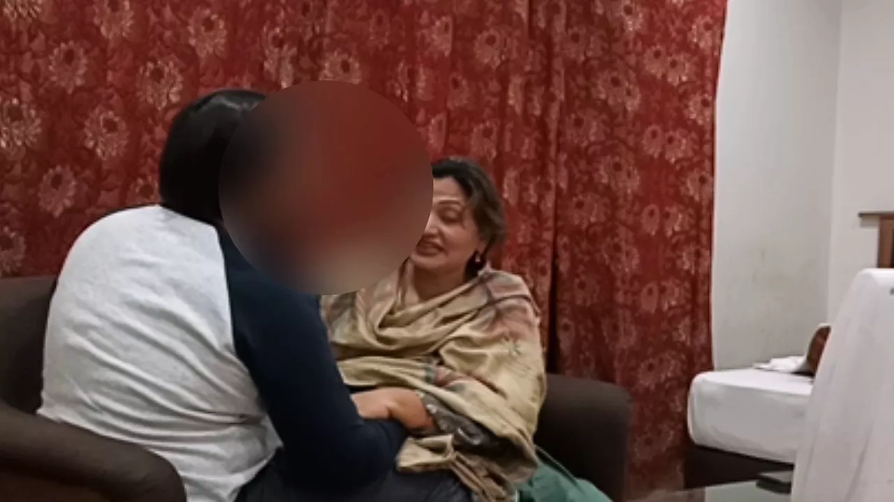 pak aunty leak mms sex sites.com 2022