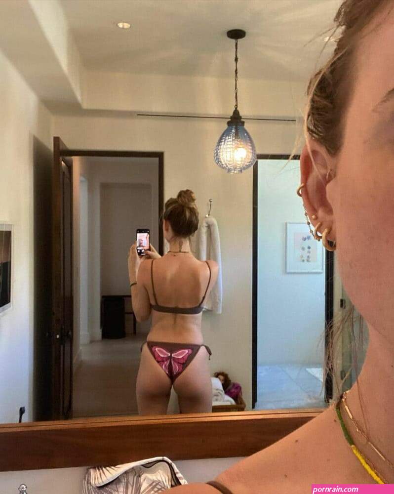 chloe bailey real nude selfies