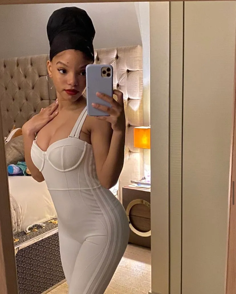 chloe bailey real nude selfies