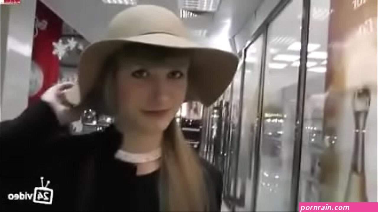 public cum facial walk