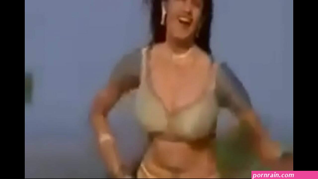 bollowood pics boobs