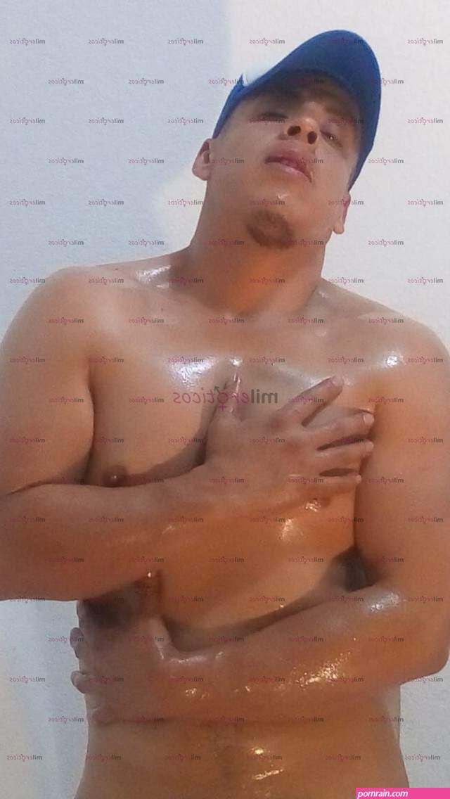 www fotos hot de hobres morenos con musculos desnudos com