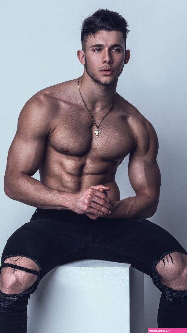 www fotos hot de hobres morenos con musculos desnudos com