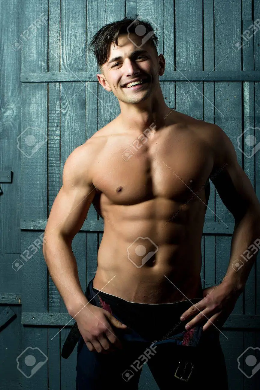 www fotos hot de hobres morenos con musculos desnudos com