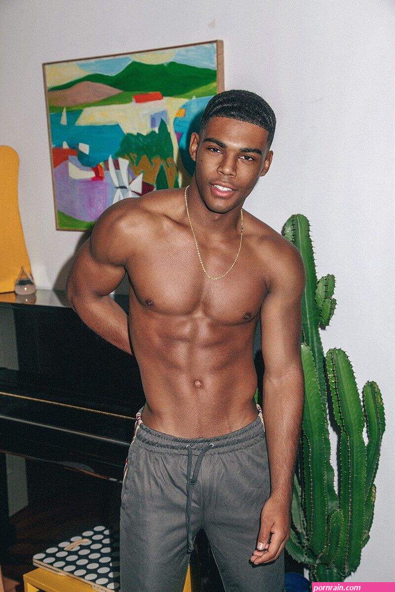 www fotos hot de hobres morenos con musculos desnudos com