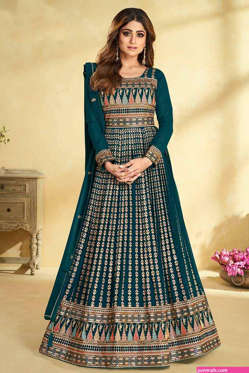 churidar under thigh fb