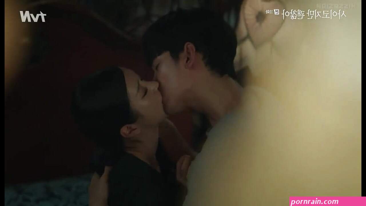 kim so hyun toples