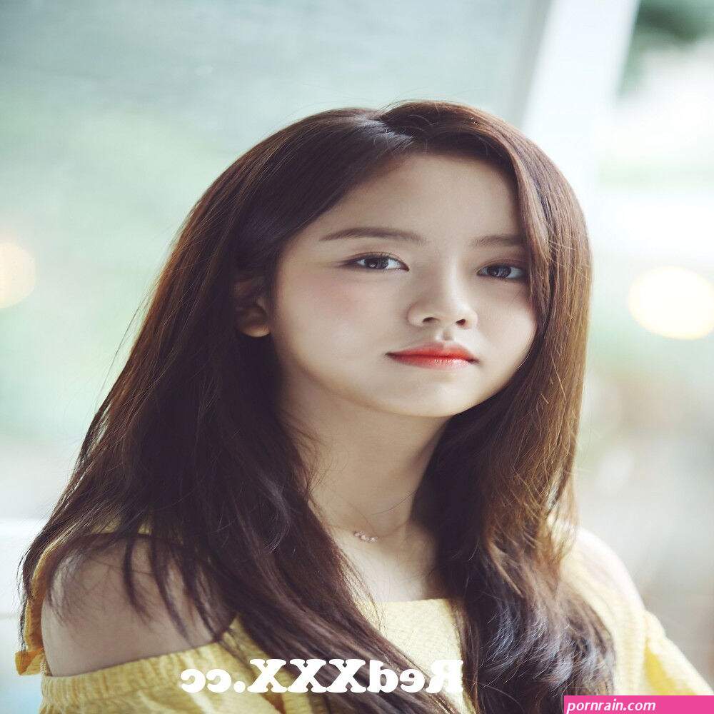 kim so hyun toples
