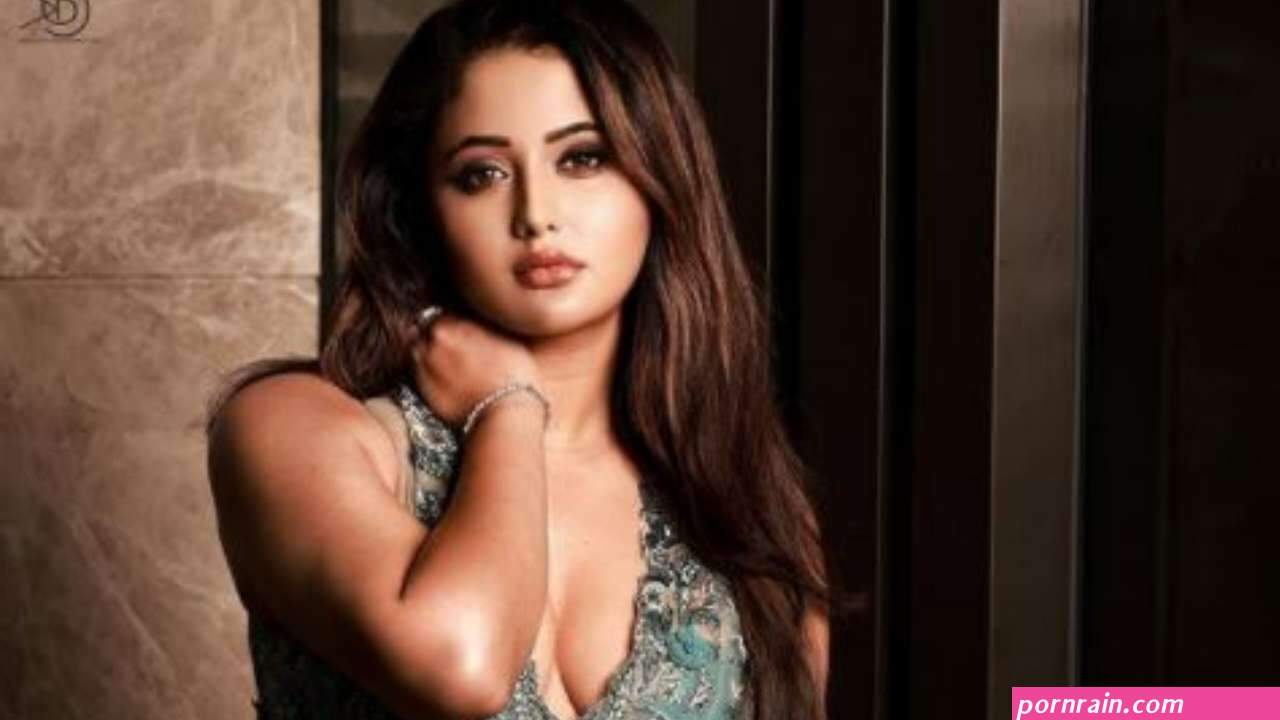 exposed in transparent dress hot photos rakul