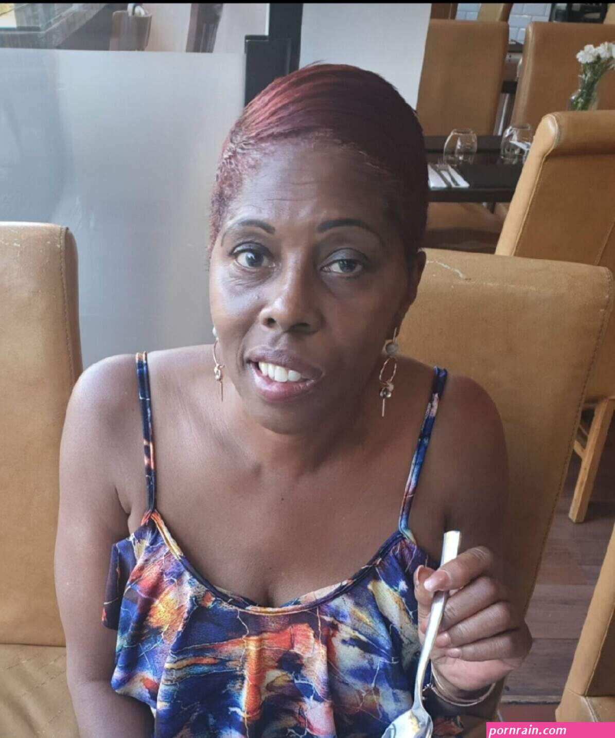 sugar mummies contacts in uk