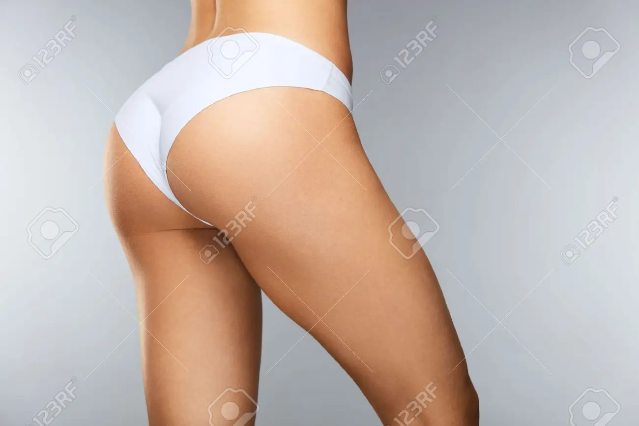 girls in tight ass panties