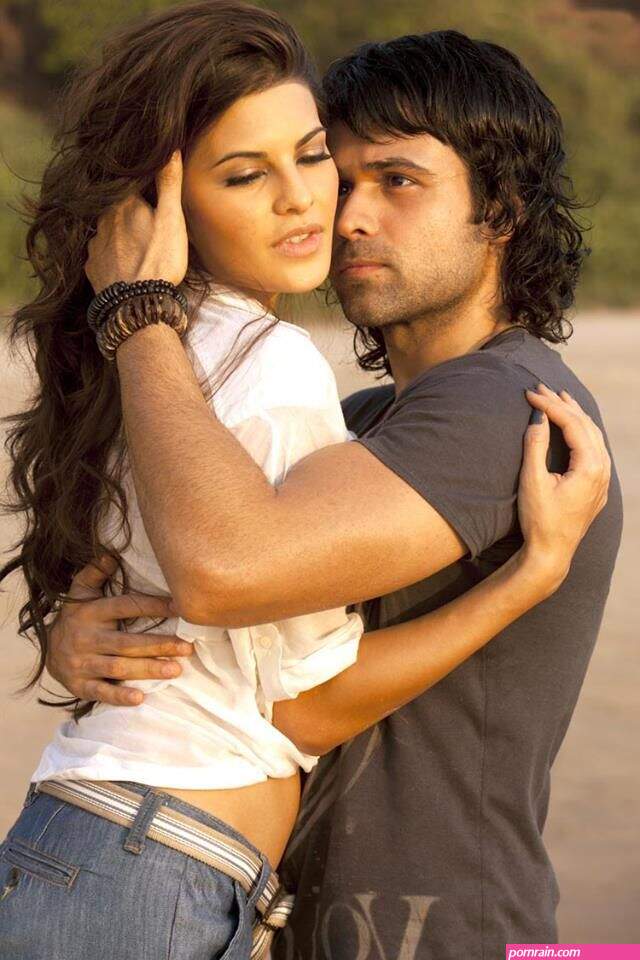 jakalin kissing sexcy photo