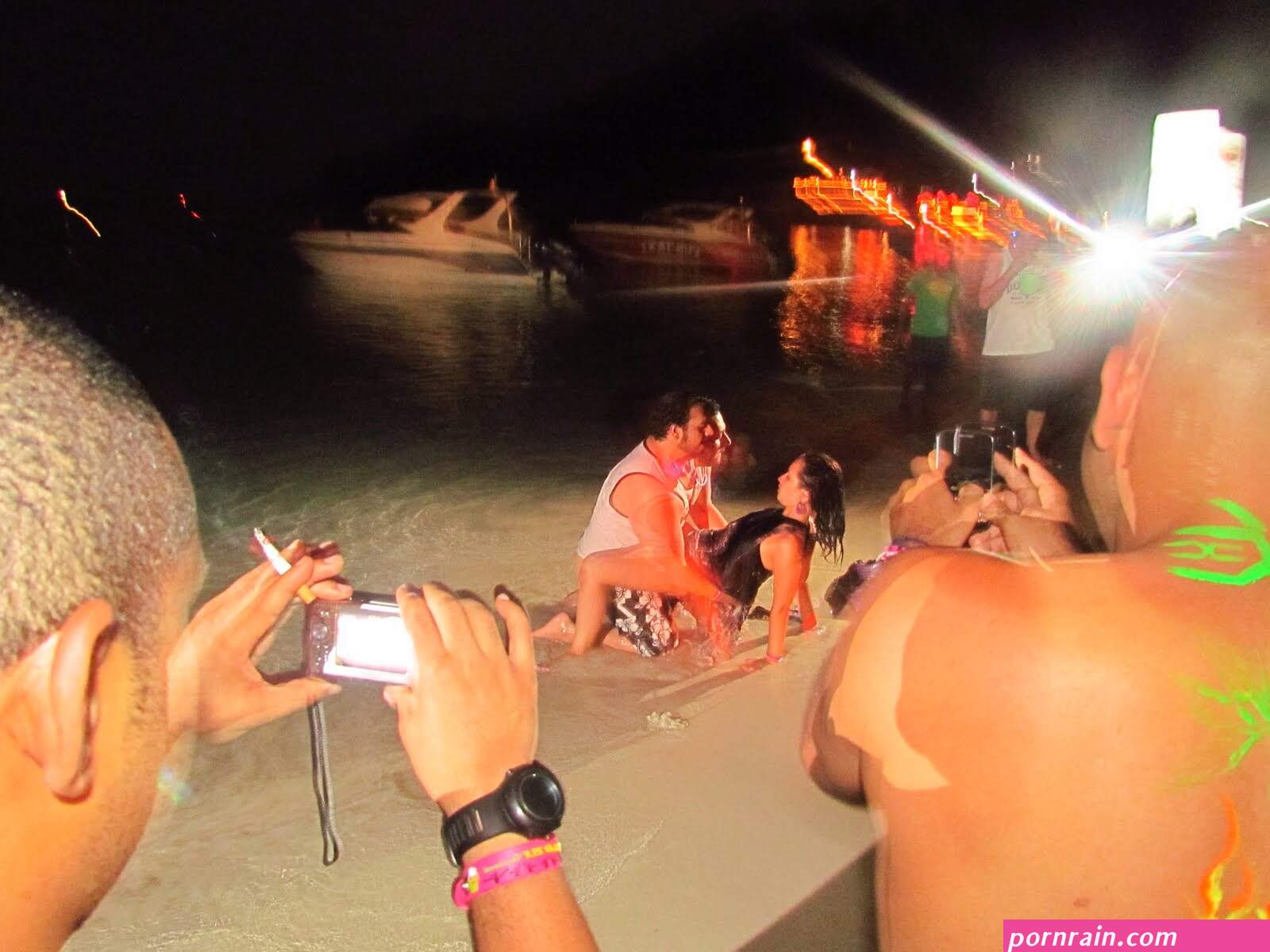 real thai beach sex pic