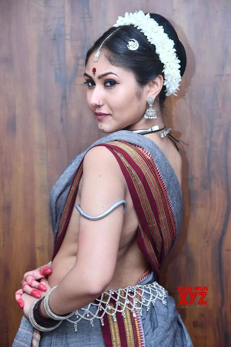 desi boudi photos