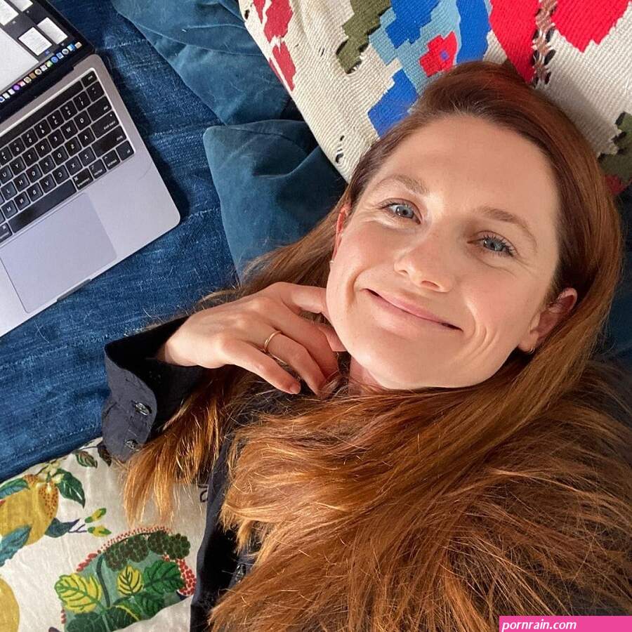 bonnie wright naked pics
