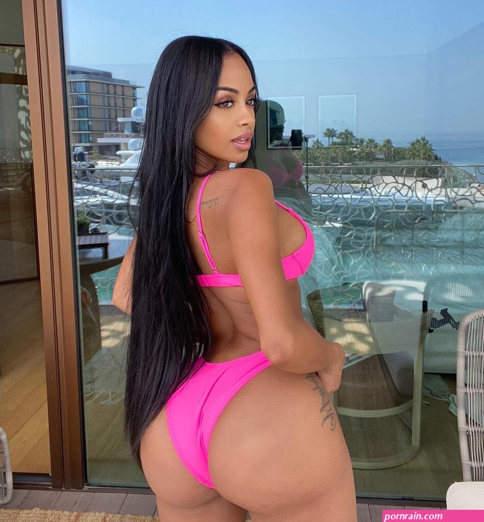 analicia chaves sexy