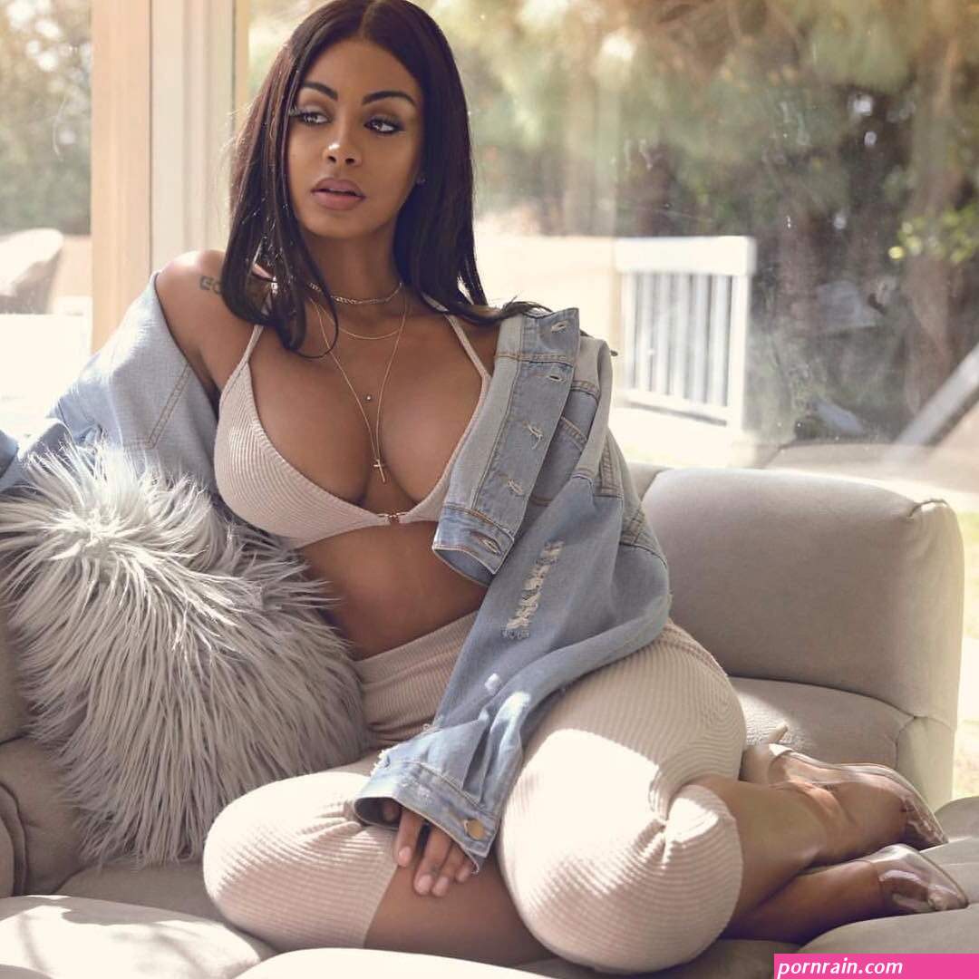 analicia chaves sexy