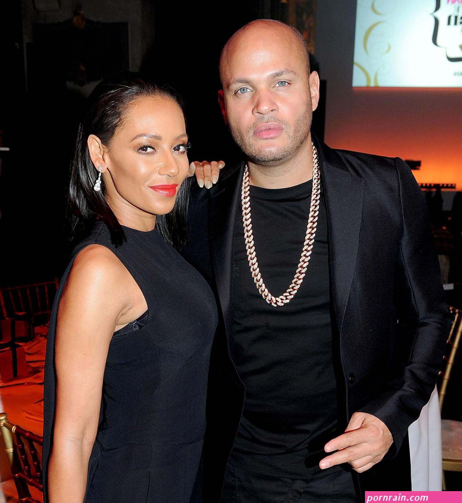 mel b christine crokos lesbian kisses