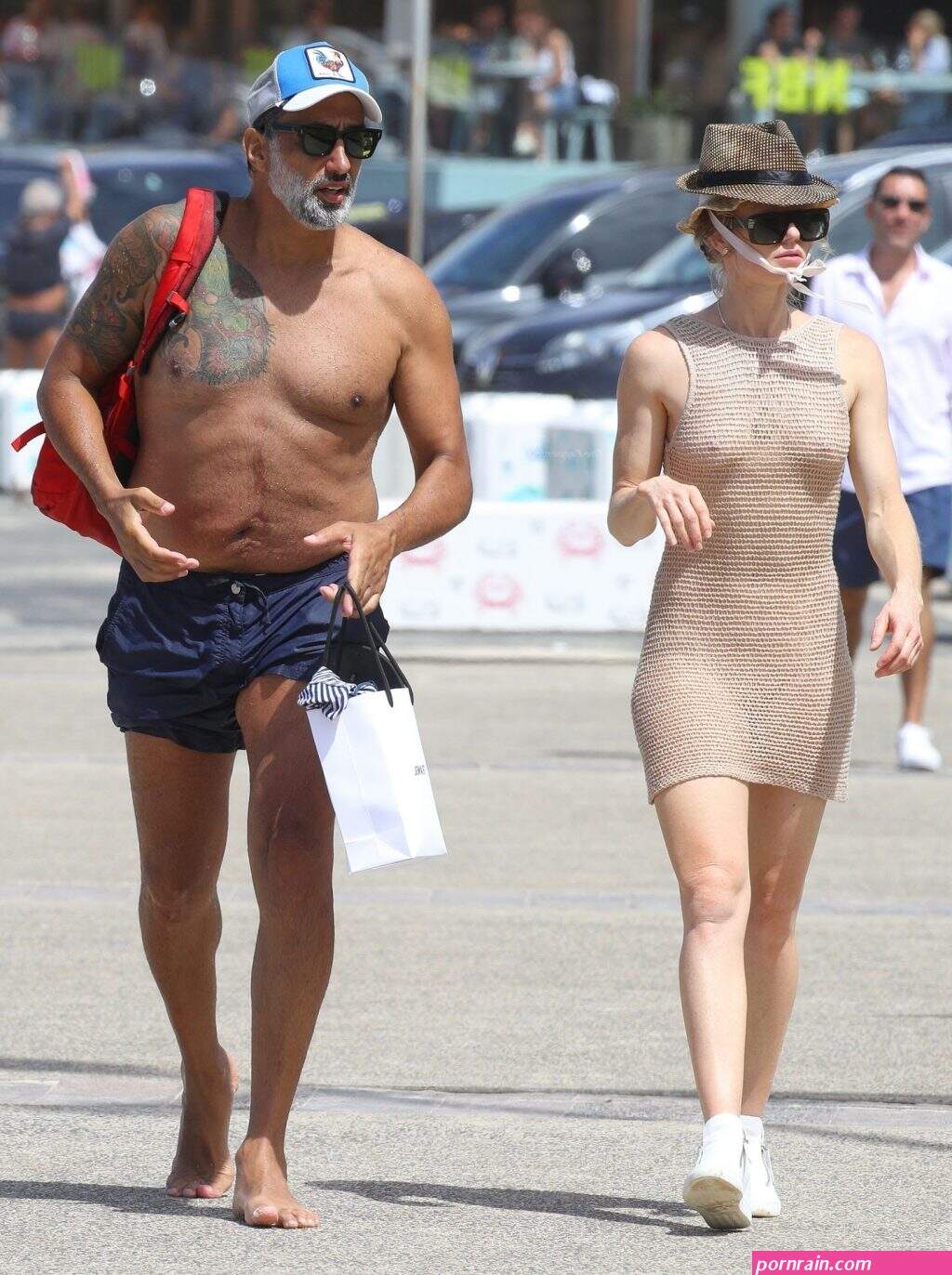 george seeleys new girlfriend shows her tits in sydney