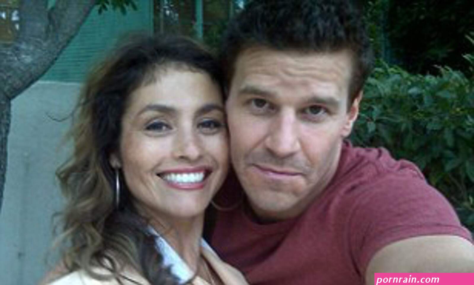 george seeleys new girlfriend shows her tits in sydney