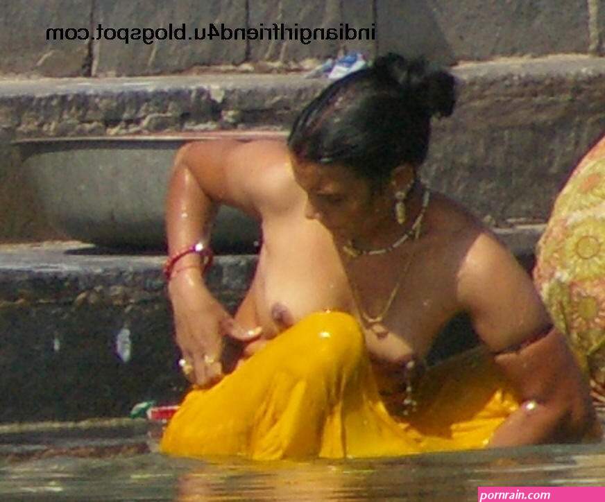 desi river bath boob