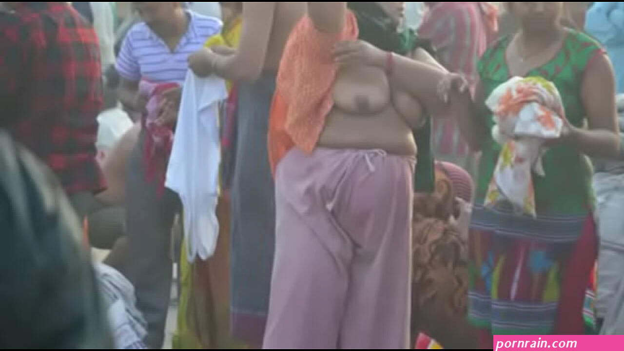 desi river bath boob