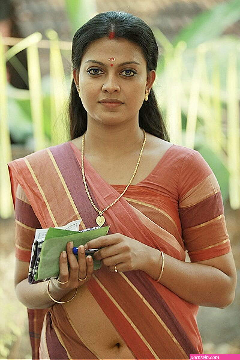 aunty navel deep photo