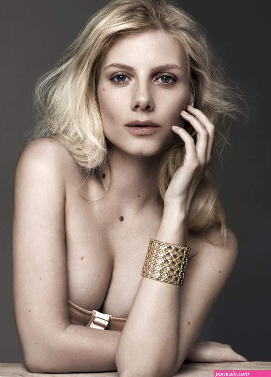 melanie laurent in lingerie videoceleb