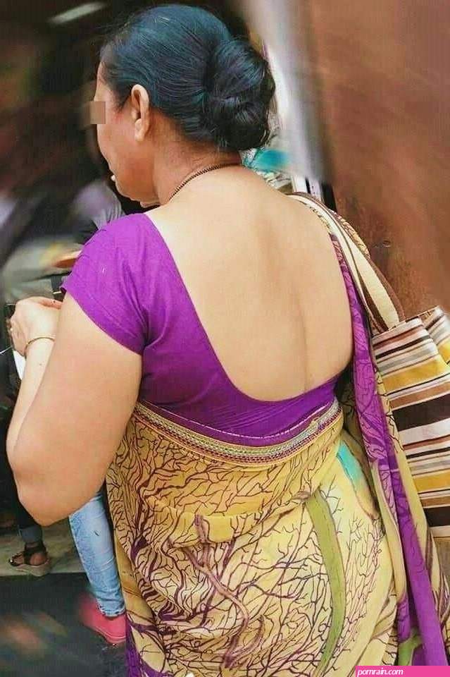 backless tamil aunties photo