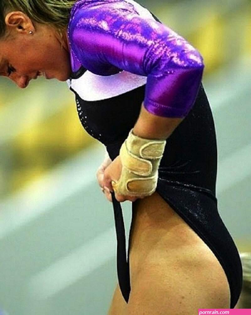 flexible gymnastic pussy selfie