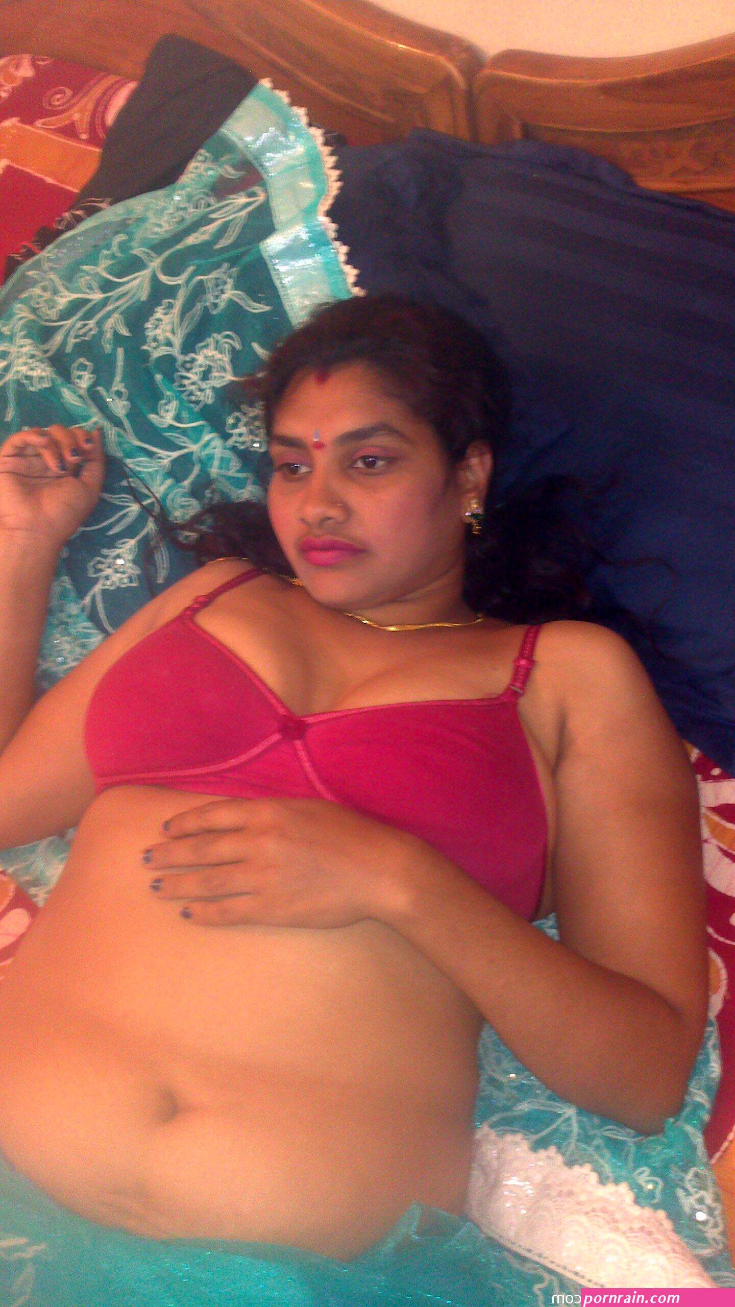 www.desi bhabhi.nakedxxx.com