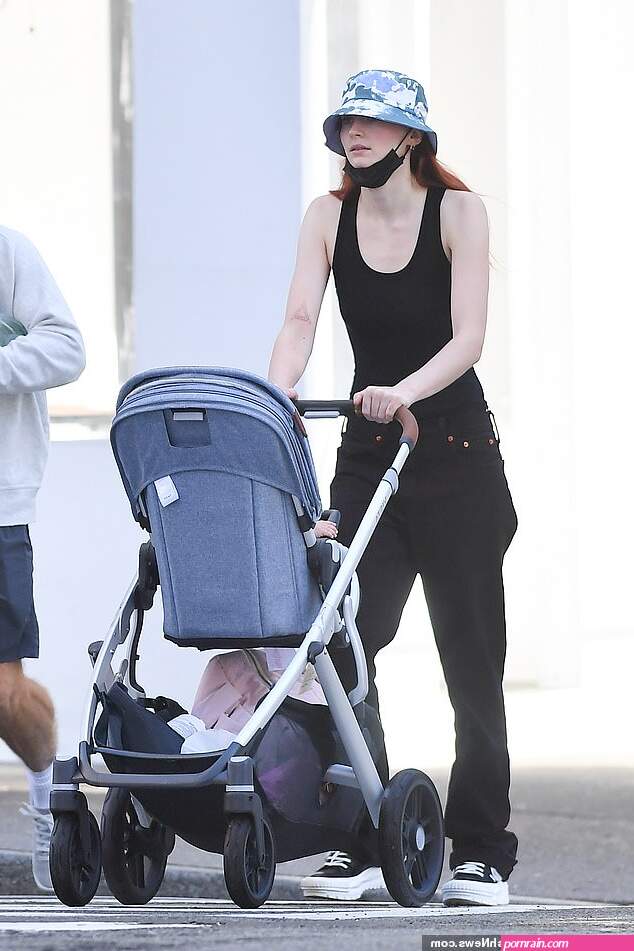 sophie turner joe jonas walk around by the hudson river in nyc